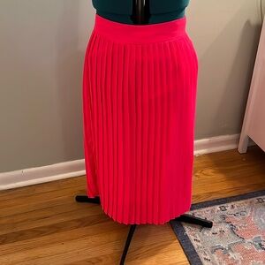 Banana Republic hot pink accordion midi skirt.